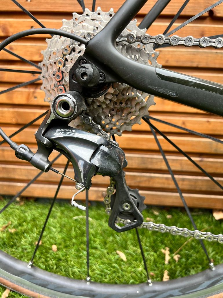 Used Canyon Ultimate Shimano Ultegra 2017 Road & Gravel, Schwarz — image 4 of 25
