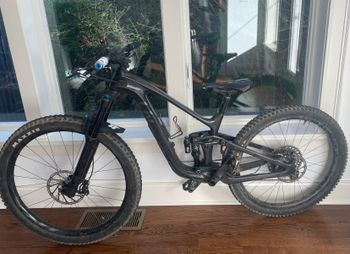 Used Liv Intrigue LT Advanced Pro 1 2023 2023 Mountainbike, Black, 29, 27.5 — image 1 of 8