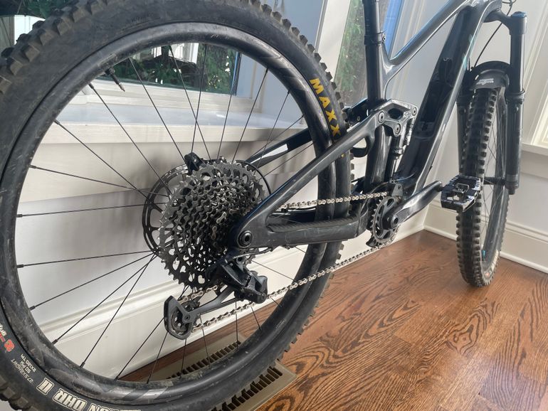Used Liv Intrigue LT Advanced Pro 1 2023 2023 Mountainbike, Black, 29, 27.5 — image 8 of 8