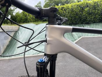 Used CUBE AMS ZERO99 C:68X RACE 29 2024 2024 Mountainbike, Light Gray, 29 — image 9 of 13