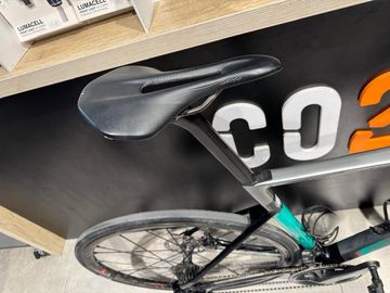 Focus IZALCO MAX 9.8 2022 2022 Road & Gravel usato, Grigio chiaro — immagine 7 di 7