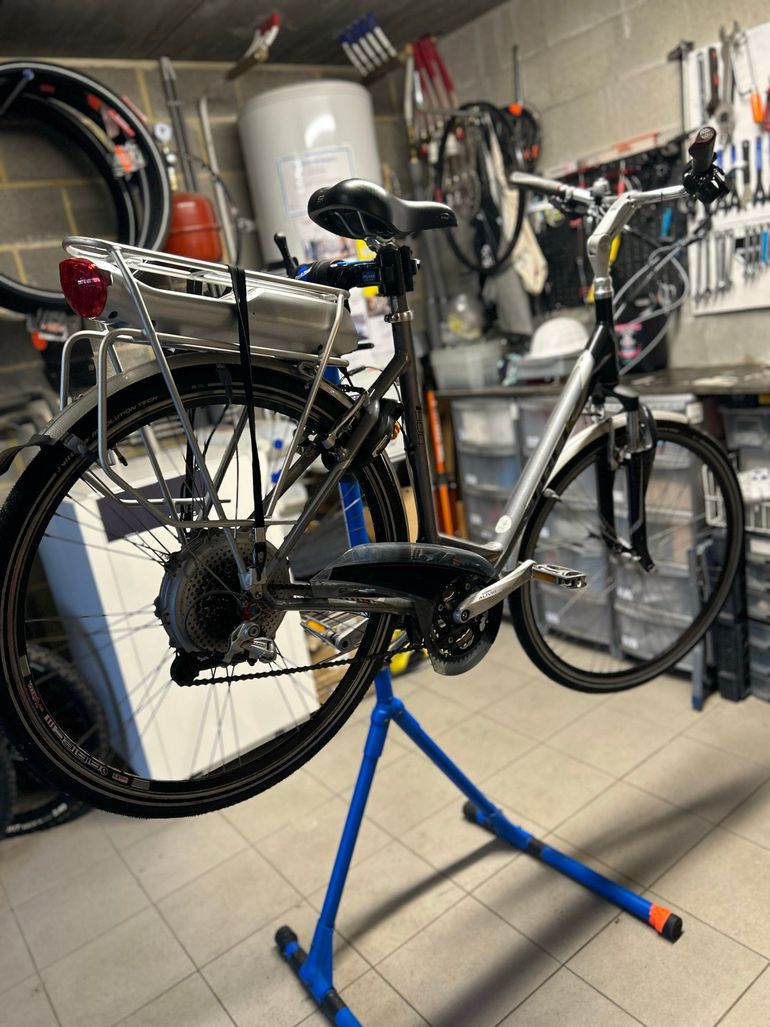 Used Trek T500 E Shimano Alivio 2010 Urban, Hellgrau — image 1 of 23