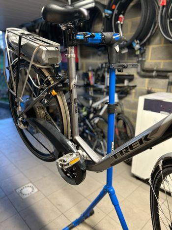 Used Trek T500 E Shimano Alivio 2010 Urban, Hellgrau — image 18 of 23