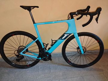 3T EXPLORO GRAVEL Shimano GRX 2023 Road & Gravel usato