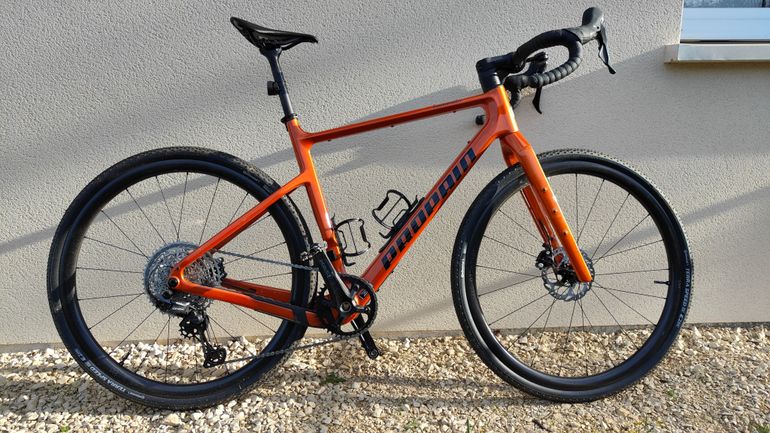 Used Propain Custom Build 2025 Road & Gravel, Orange — image 1 of 4