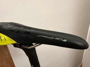 Used Focus IZALCO RACE 9.7 2019 2019 Road & Gravel, Black — image 9 of 10
