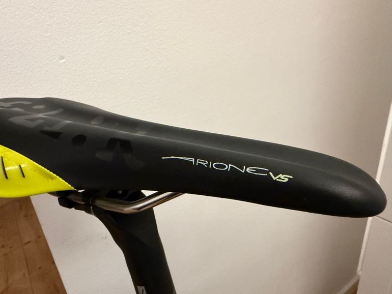 Used Focus IZALCO RACE 9.7 2019 2019 Road & Gravel, Black — image 9 of 10
