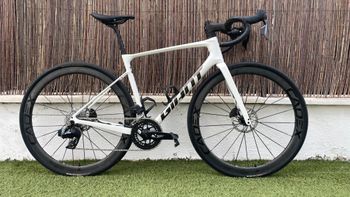 Giant, Defy Advanced Pro 1 2026