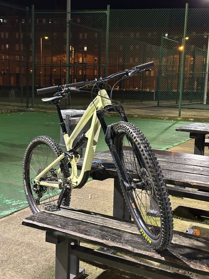 Tweedehands Cannondale Habit 4 2024 2024 Mountainbike — afbeelding 4 van 5