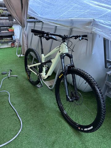 Tweedehands Cannondale Habit 4 2024 2024 Mountainbike — afbeelding 2 van 5