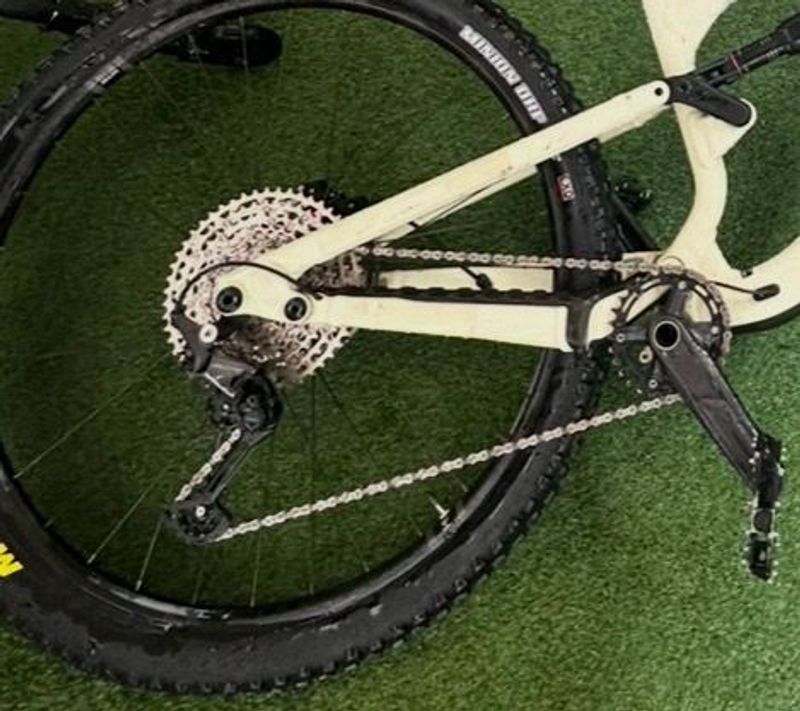 Tweedehands Cannondale Habit 4 2024 2024 Mountainbike — afbeelding 3 van 5