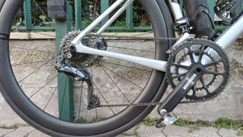 Used Cannondale SuperSix EVO Carbon Disc Ultegra Di2 2021 2021 Road & Gravel, Grigio chiaro — image 3 of 5