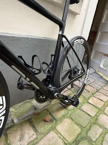 Używany Enve Melee PRO RED 2025 2024 Road & Gravel — zdjęcie 5 z 6
