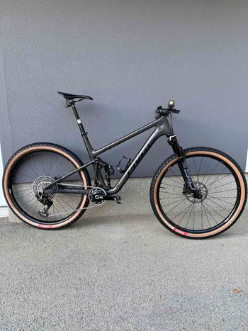 Used Pivot Mach 4 Sram Eagle Transmission XX SL 2025 Mountainbike, Black — image 1 of 4
