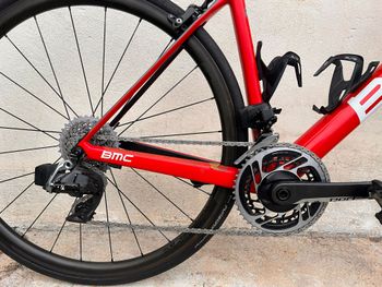 Used BMC Roadmachine SRAM Red eTap AXS 2018 Road & Gravel, Red — image 3 of 6