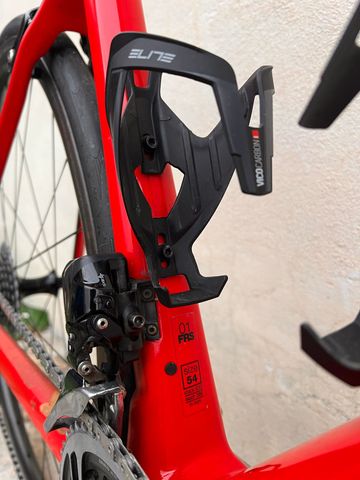 Used BMC Roadmachine SRAM Red eTap AXS 2018 Road & Gravel, Red — image 6 of 6