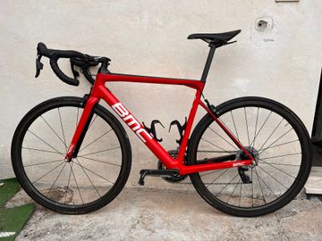 Used BMC Roadmachine SRAM Red eTap AXS 2018 Road & Gravel, Red — image 2 of 6