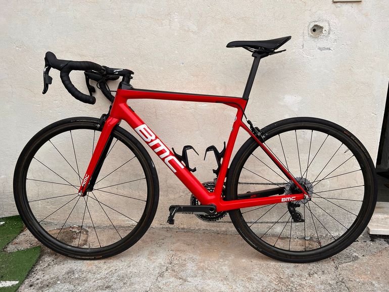 Used BMC Roadmachine SRAM Red eTap AXS 2018 Road & Gravel, Red — image 2 of 6