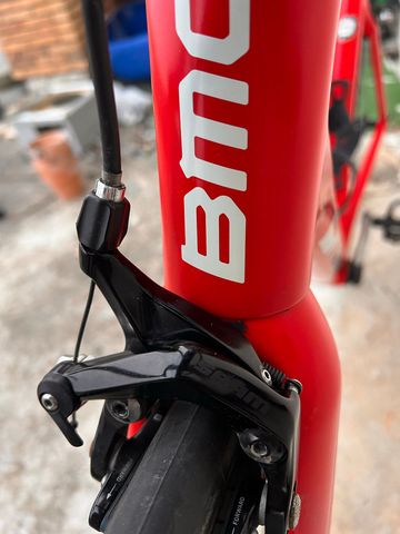 Used BMC Roadmachine SRAM Red eTap AXS 2018 Road & Gravel, Red — image 5 of 6