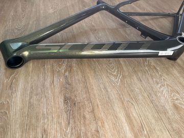 Used Scott Addict 30 2024 Frameset 2024 Road & Gravel, Green — image 15 of 17