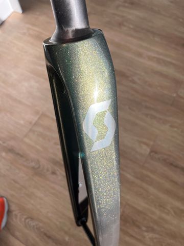 Used Scott Addict 30 2024 Frameset 2024 Road & Gravel, Green — image 10 of 17