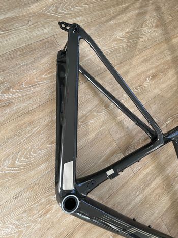 Used Scott Addict 30 2024 Frameset 2024 Road & Gravel — image 17 of 17