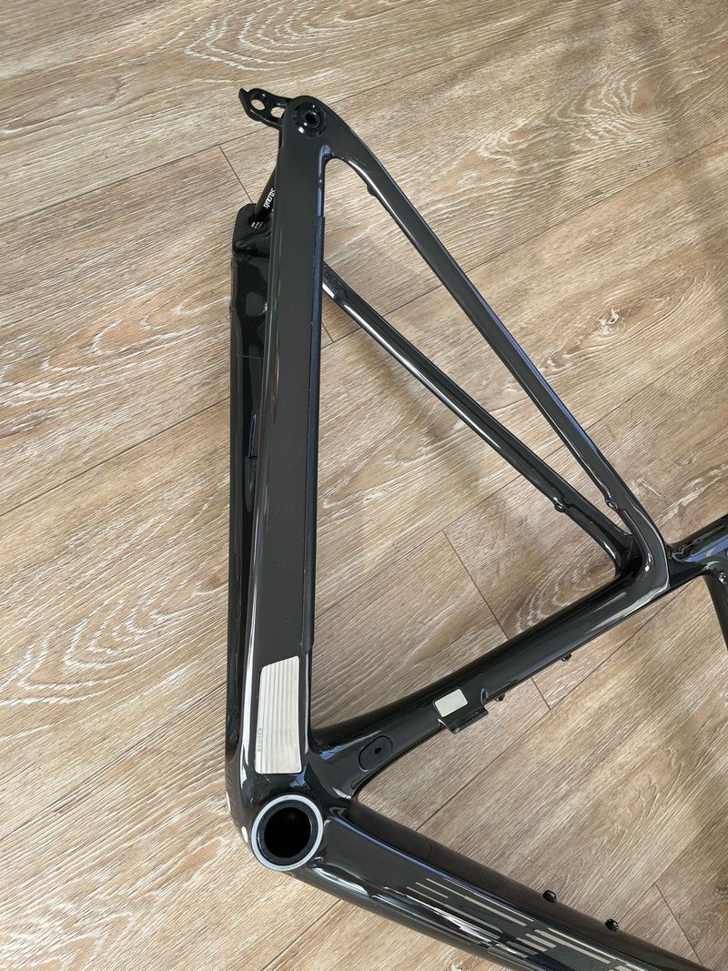 Used Scott Addict 30 2024 Frameset 2024 Road & Gravel, Green — image 17 of 17