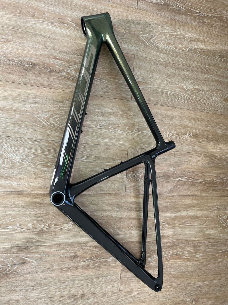 Used Scott Addict 30 2024 Frameset 2024 Road & Gravel, Green — image 1 of 17