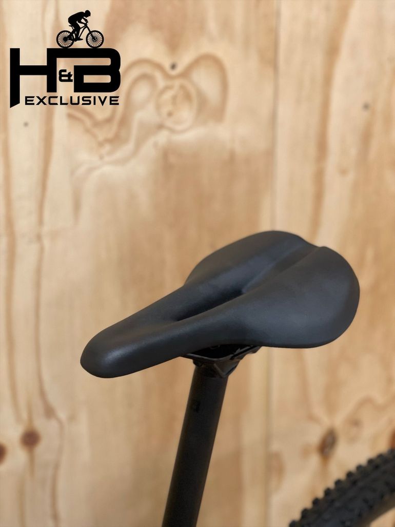 Used Trek Powerfly 5 SHIMANO XT 2022 Mountainbike — image 11 of 14