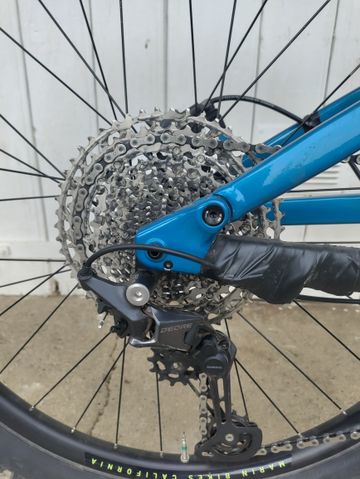 Marin Rift Zone 27.5 2 2022 2022 Mountainbike usato, Blu — immagine 14 di 22