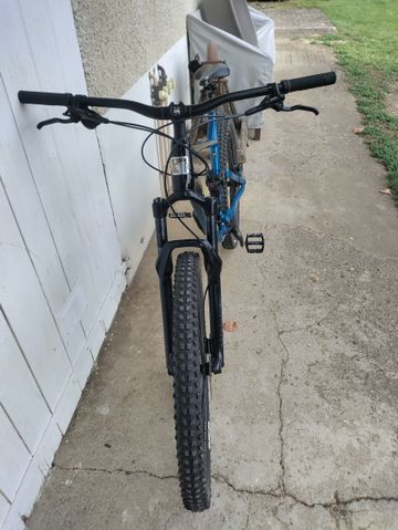 Marin Rift Zone 27.5 2 2022 2022 Mountainbike usato, Blu — immagine 2 di 22