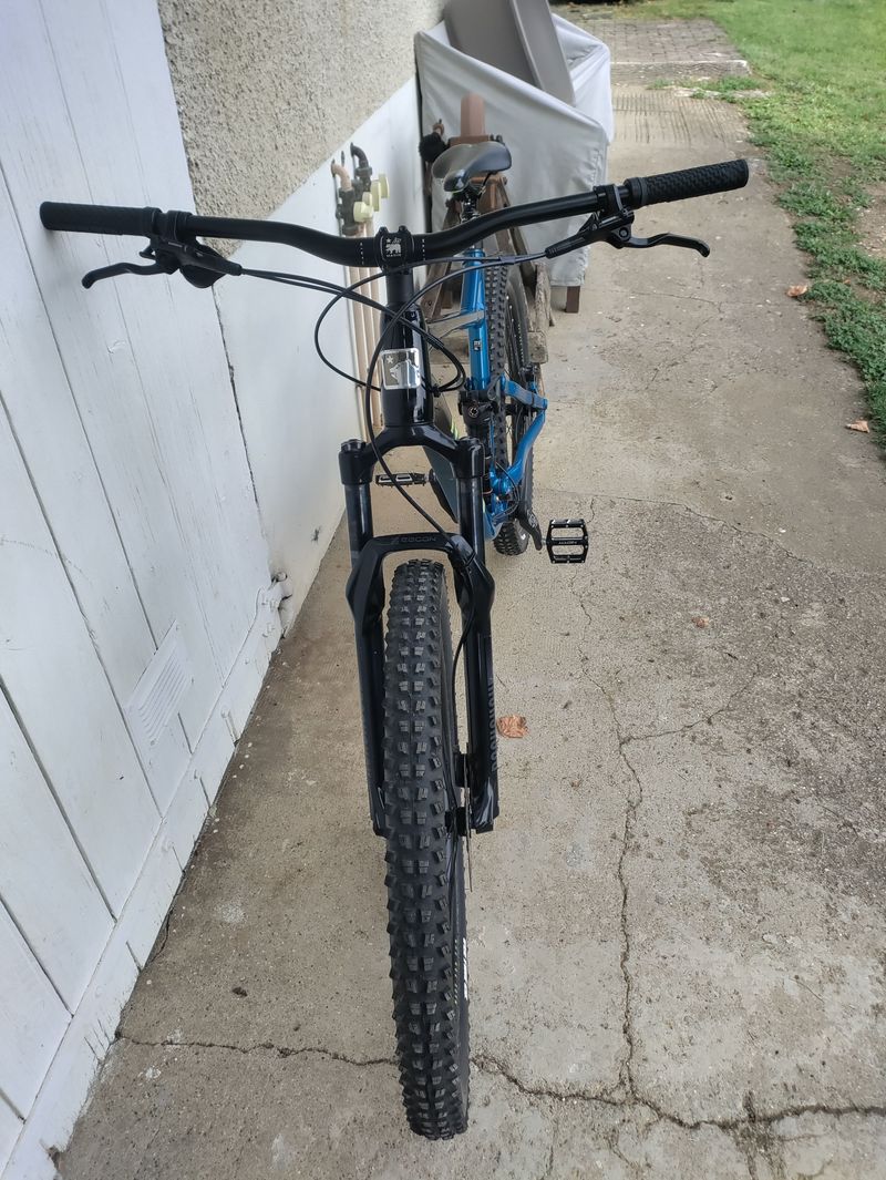 Marin Rift Zone 27.5 2 2022 2022 Mountainbike usato, Blu — immagine 2 di 22