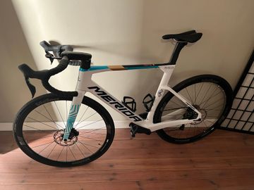 Used Merida REACTO 5000 2025 2025 Road & Gravel, White — image 2 of 14