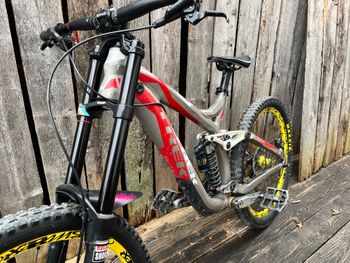 Trek, Session Shimano Altus