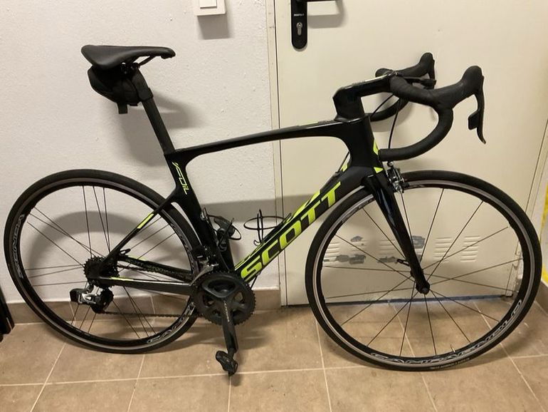 Used Scott Scott Foil 10 2018 Road & Gravel, Schwarz — image 1 of 7
