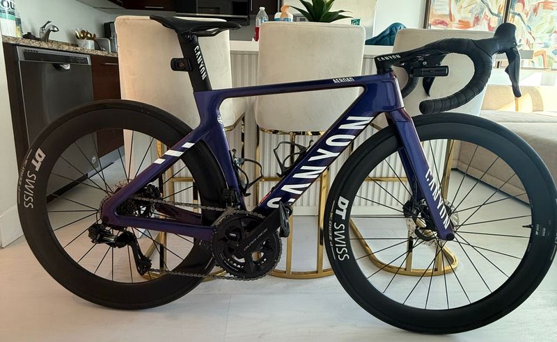 Used Canyon Aeroad CFR Di2 2024 2024 Road & Gravel