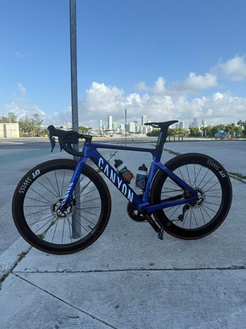 Used Canyon Aeroad CFR Di2 2024 2024 Road & Gravel, Purple — image 3 of 6