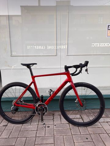 Gebrauchtes Colnago V4Rs Disc Red AXS w/Fulcrum Racing 600 Wheels 2023 2023 Road & Gravel