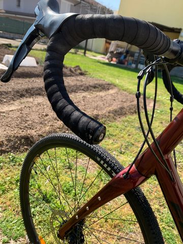 Used Fuji Jari 2.1 2022 2022 Road & Gravel, Orange — image 9 of 11