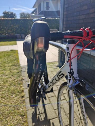 Used Focus Izalco Shimano Ultegra 2015 Road & Gravel, White — image 7 of 10