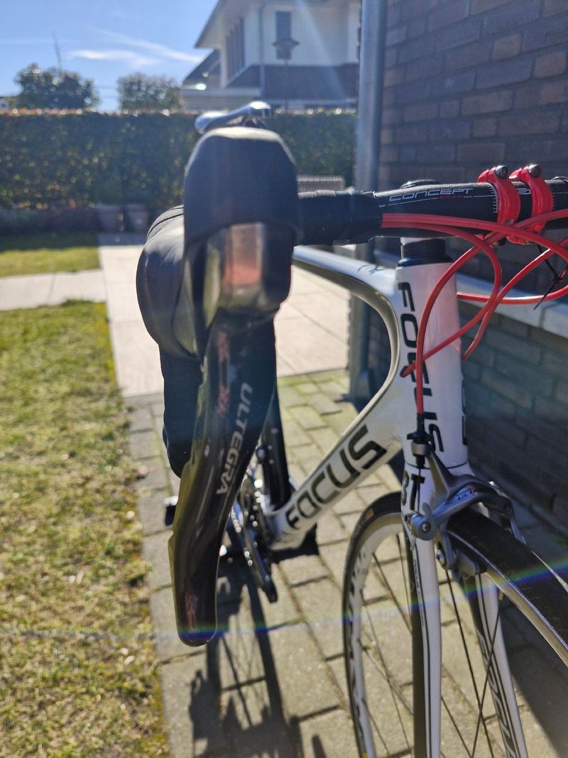 Used Focus Izalco Shimano Ultegra 2015 Road & Gravel, White — image 7 of 10