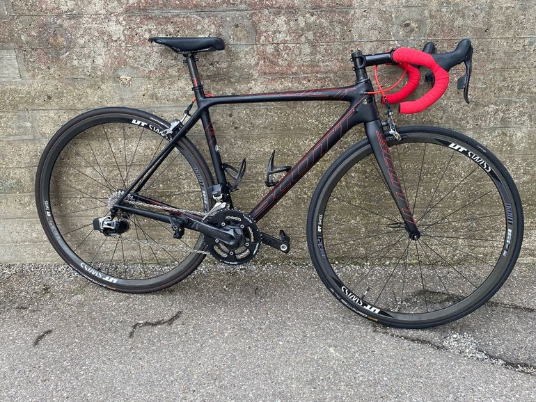 Used Scott Addict SRAM Red eTap 2015 Road & Gravel, Black — image 1 of 31