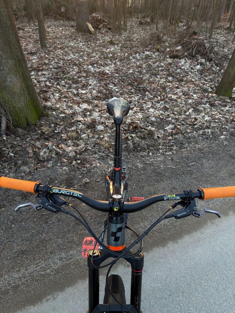 Used CUBE Stereo Shimano SLX 2021 Mountainbike, Light Gray — image 8 of 8