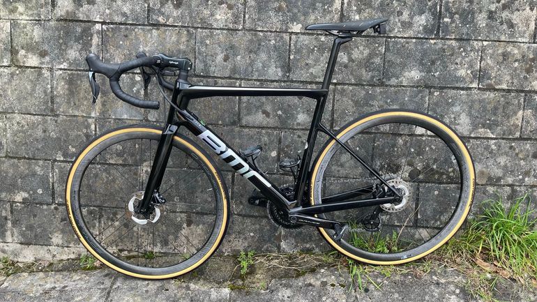 Used BMC Teammachine Shimano Dura Ace Di2 2023 Road & Gravel, Negro — image 2 of 11