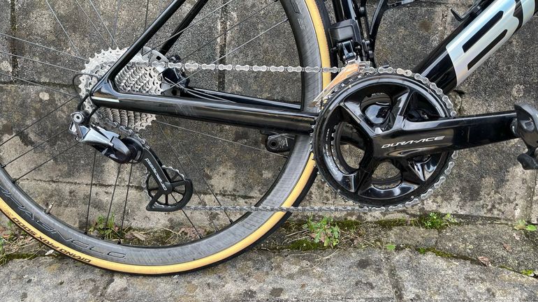Used BMC Teammachine Shimano Dura Ace Di2 2023 Road & Gravel, Negro — image 3 of 11