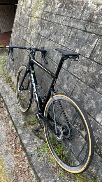 Used BMC Teammachine Shimano Dura Ace Di2 2023 Road & Gravel, Negro — image 10 of 11
