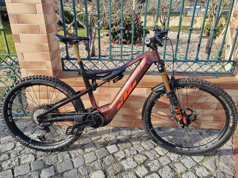 Brugt KTM MACINA KAPOHO PRESTIGE 2025 2025 Mountainbike — billede 1 af 48