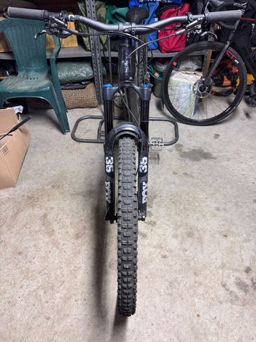 Canyon Spectral 29 CF 8 2022 2022 Mountainbike usato, Nero — immagine 9 di 9