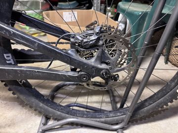 Canyon Spectral 29 CF 8 2022 2022 Mountainbike usato, Nero — immagine 8 di 9