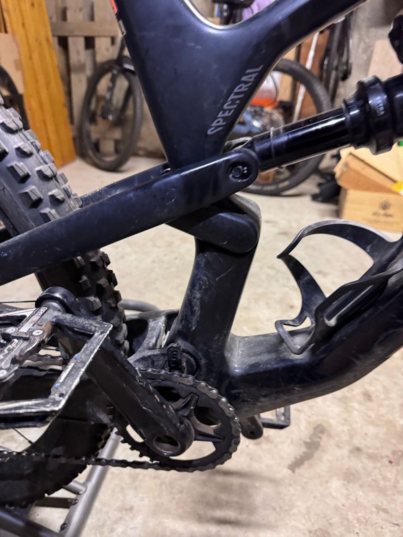 Canyon Spectral 29 CF 8 2022 2022 Mountainbike usato, Nero — immagine 3 di 9